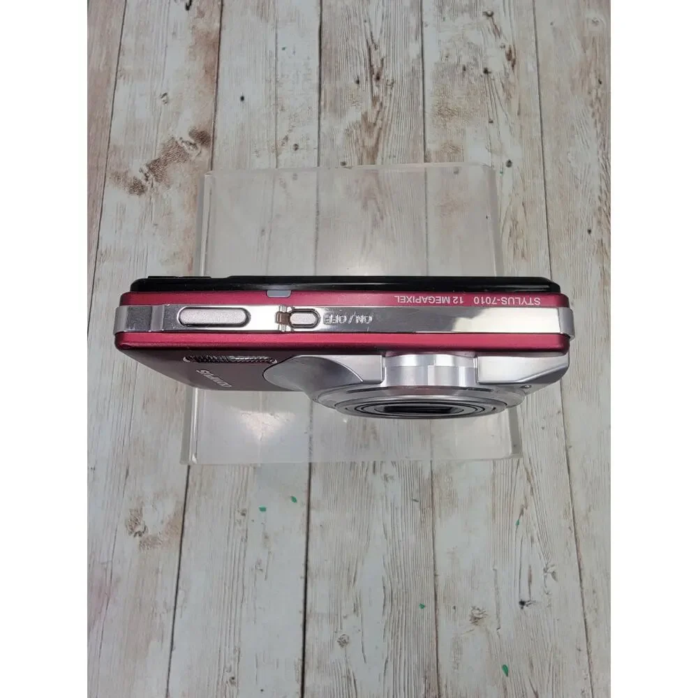 Olympus Stylus Red 7010 12MP Digital Camera 7x Optical Zoom W/Battery & Charger